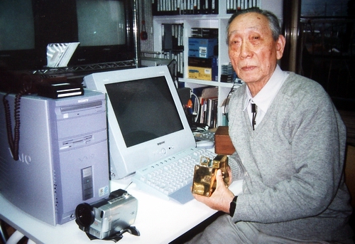 2001 東さん.JPG